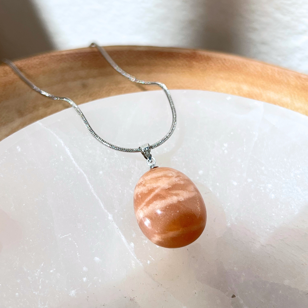 Compre Pendente Pedra Da Lua Rosa na Sol Lua Milfontes