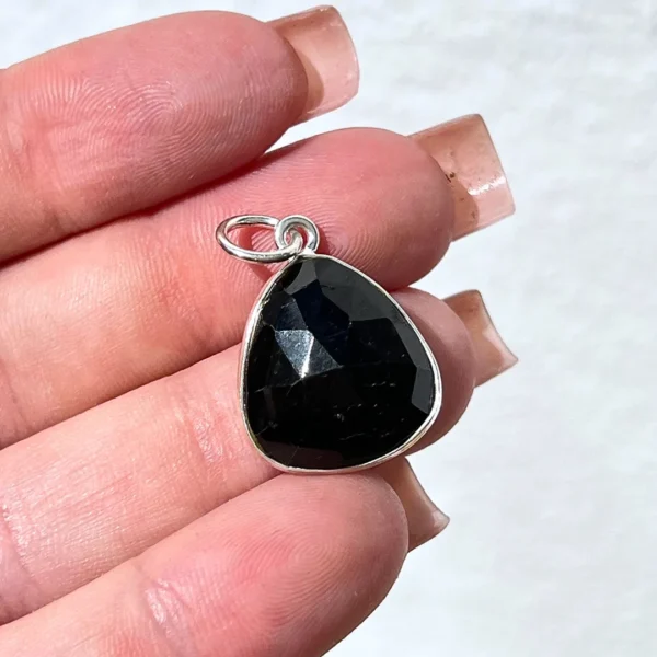 Pendente Turmalina Negra Facetado, cristal 100% natural